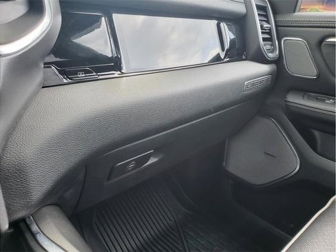 Used 2026 RAM 1500 Laramie w/ Night Edition AWD/4WD image 24