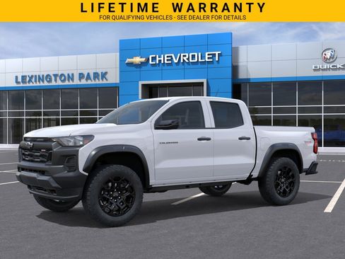 New 2026 Chevrolet Colorado Trail Boss AWD/4WD image 2