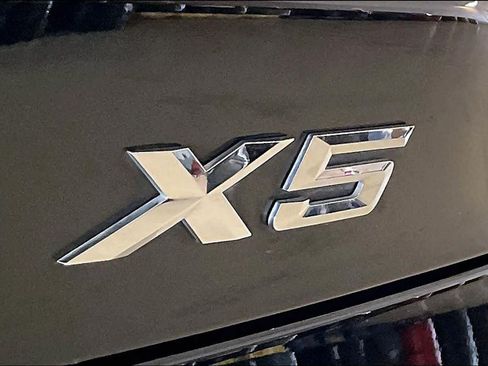 Used 2023 BMW X5 xDrive40i w/ Premium Package AWD/4WD image 31