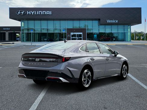 New 2026 Hyundai Sonata SEL FWD image 7