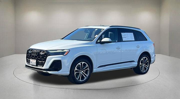 Used 2025 Audi Q7 2.0T Premium Plus AWD/4WD image 2
