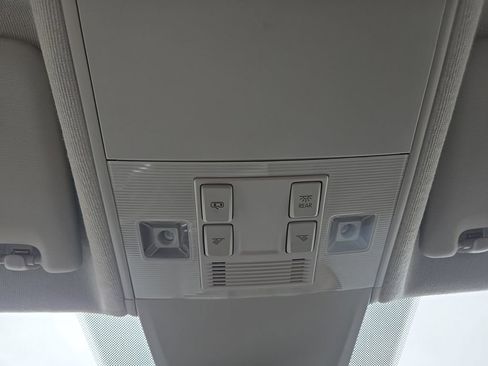 Used 2024 Volkswagen Tiguan Wolfsburg Edition image 26