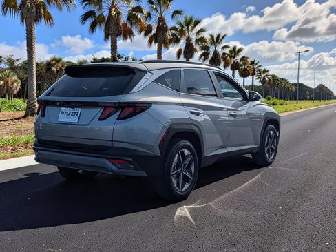 Certified 2025 Hyundai Tucson SEL AWD/4WD image 5