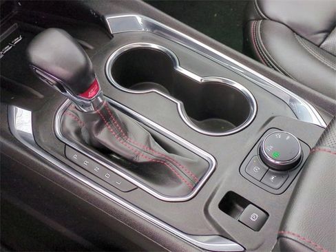 Certified 2023 Chevrolet Traverse RS image 17