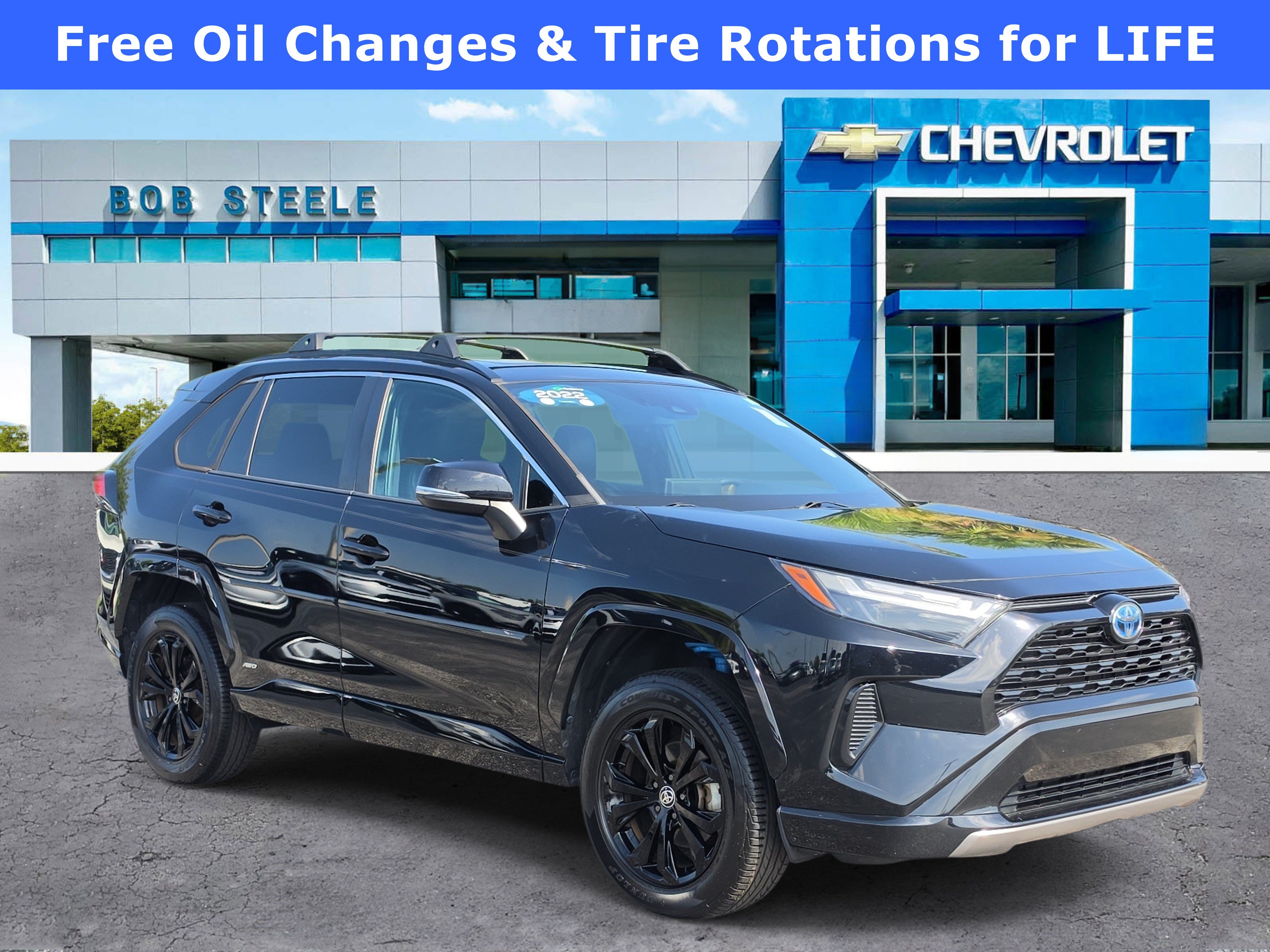 Used 2022 Toyota RAV4 SE w/ Convenience Package AWD/4WD image 1