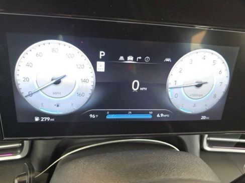 Used 2026 Hyundai Elantra Limited FWD image 12
