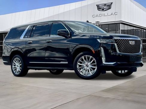 Certified 2022 Cadillac Escalade ESV Premium Luxury AWD/4WD image 2