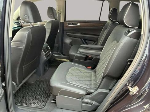 Certified 2026 Volkswagen Atlas SEL Premium R-Line AWD/4WD image 8