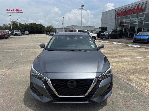 Used 2022 Nissan Sentra SV w/ Trunk Package FWD image 2