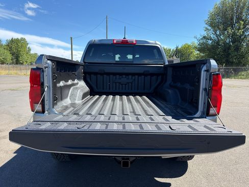 New 2026 Chevrolet Colorado ZR2 w/ Technology Package AWD/4WD image 10