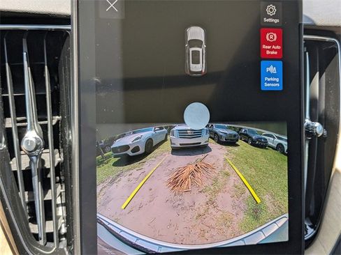 New 2026 Volvo XC60 B5 Core image 23