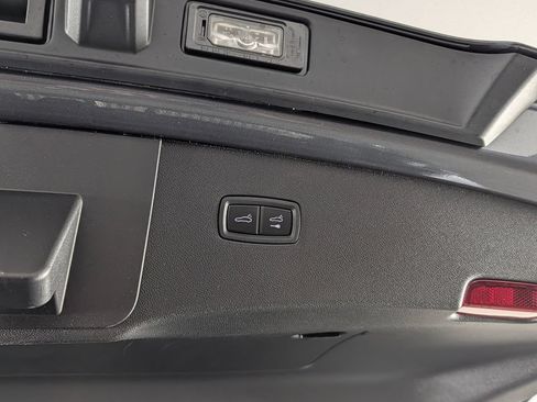 New 2026 Porsche Cayenne GTS AWD/4WD image 18