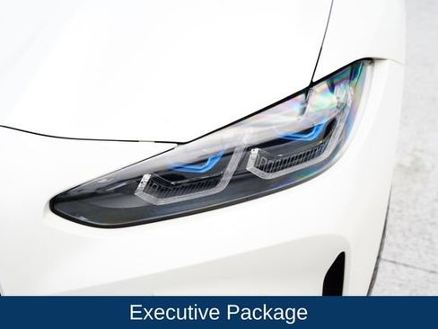 Used 2022 BMW M4 xDrive Competition w/ Executive Package AWD/4WD image 5