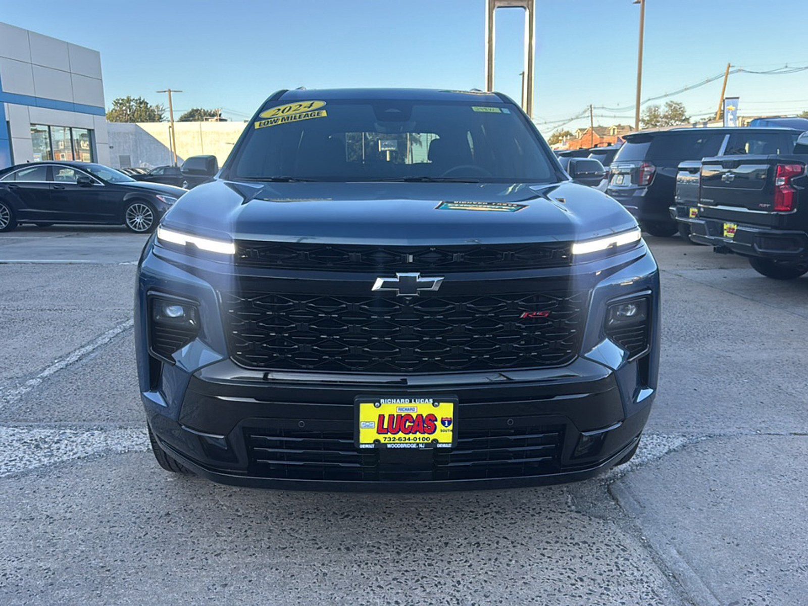 Used 2024 Chevrolet Traverse RS w/ LPO, Floor Liner Package AWD/4WD image 3