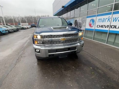 Certified 2019 Chevrolet Silverado 2500 LT w/ LT Convenience Package image 2