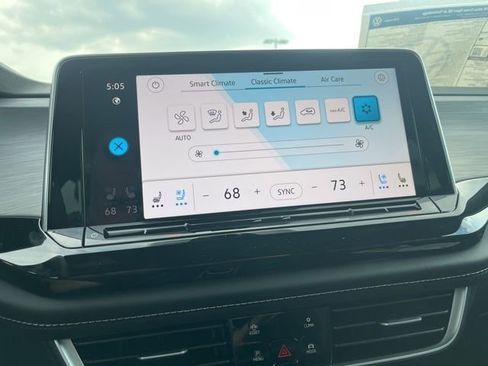 New 2026 Volkswagen Atlas Cross Sport SE image 20