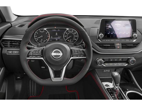 Used 2024 Nissan Altima 2.5 SR w/ SR Premium Package AWD/4WD image 7