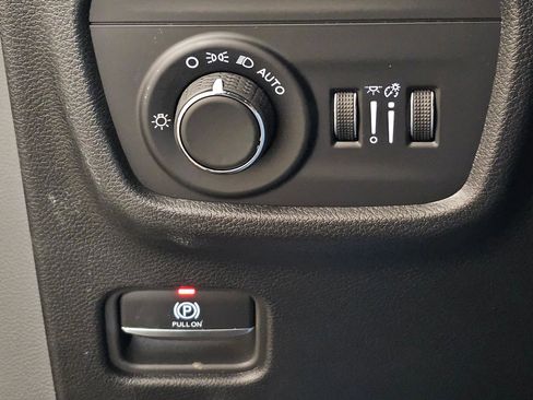 New 2025 Jeep Grand Cherokee L Laredo AWD/4WD image 22