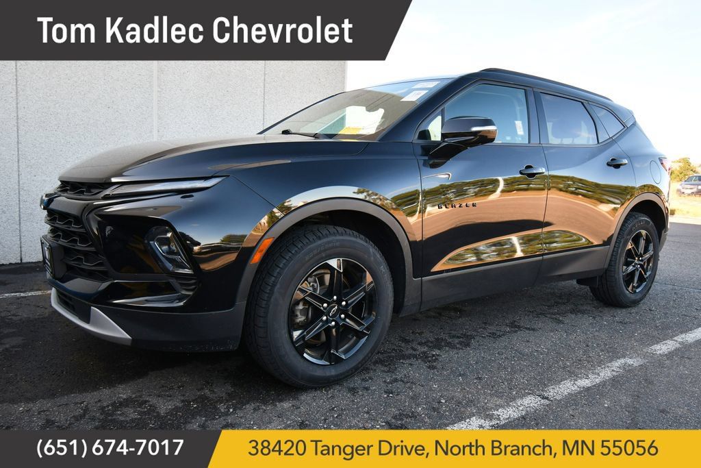 Used 2023 Chevrolet Blazer LT w/ Sound & Technology Package AWD/4WD image 1