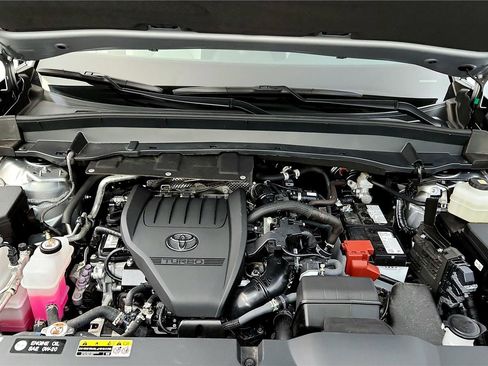 Used 2025 Toyota Grand Highlander XLE image 15