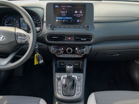Used 2023 Hyundai Kona SE FWD image 46