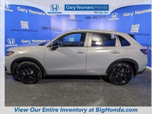 Certified 2025 Honda HR-V Sport image 7