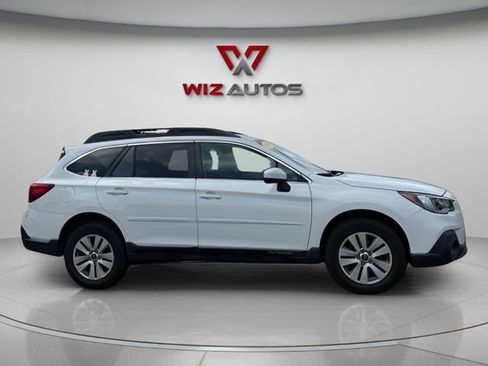 Used 2018 Subaru Outback 2.5i Premium AWD/4WD image 6