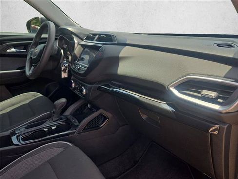 Used 2021 Chevrolet TrailBlazer LS FWD image 18