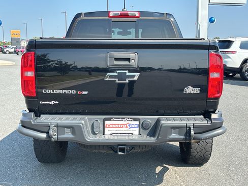 Used 2020 Chevrolet Colorado ZR2 w/ Colorado ZR2 Bison Edition AWD/4WD image 9
