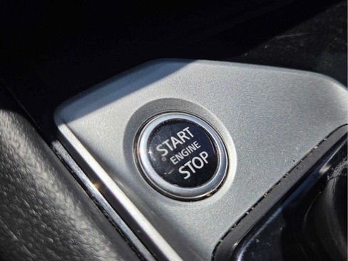 Used 2024 Nissan Altima 2.5 SV FWD image 25