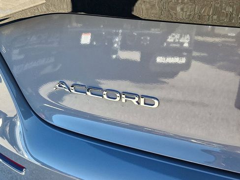 Certified 2025 Honda Accord SE image 18