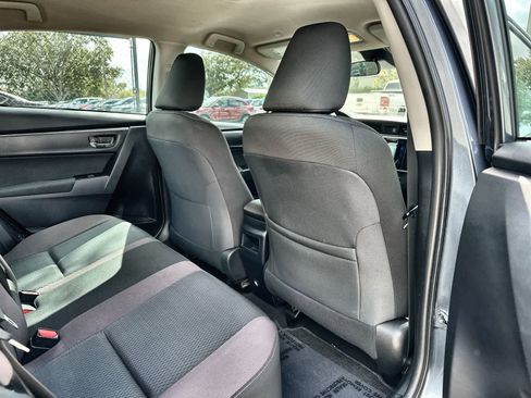 Used 2018 Toyota Corolla LE image 18