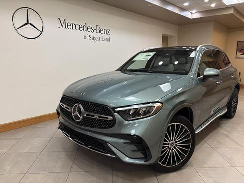 New 2026 Mercedes-Benz GLC 300 image 1