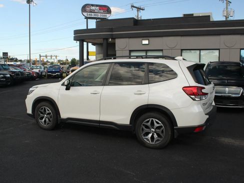 Used 2020 Subaru Forester Premium w/ Popular Package #1 AWD/4WD image 5