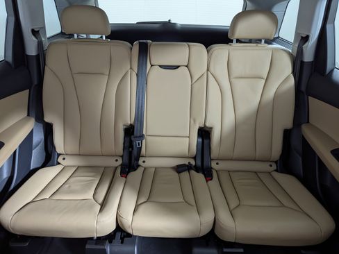 Certified 2023 Audi Q7 2.0T Premium w/ Convenience Package image 13