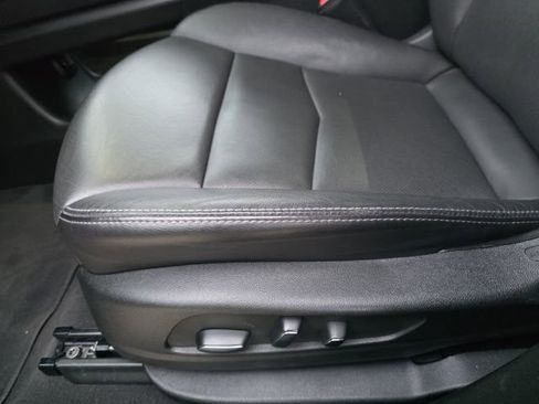 Used 2025 Cadillac XT5 Premium Luxury image 22