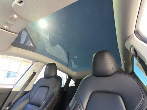 Used 2023 Tesla Model Y Long Range image 19