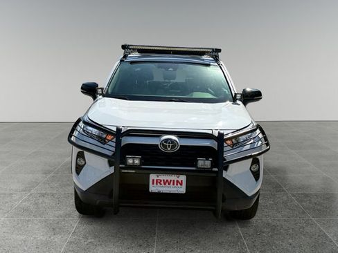 Used 2020 Toyota RAV4 XLE w/ Convenience Package AWD/4WD image 9