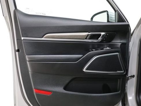 Used 2022 Kia Telluride SX w/ SX Prestige Package AWD/4WD image 19