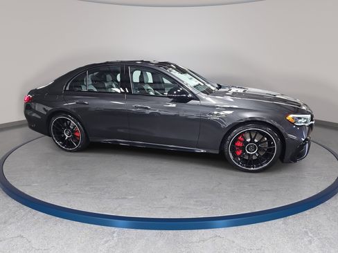 New 2026 Mercedes-Benz E 53 AMG e 4MATIC Sedan image 4