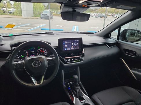 Certified 2024 Toyota Corolla Cross SE image 24