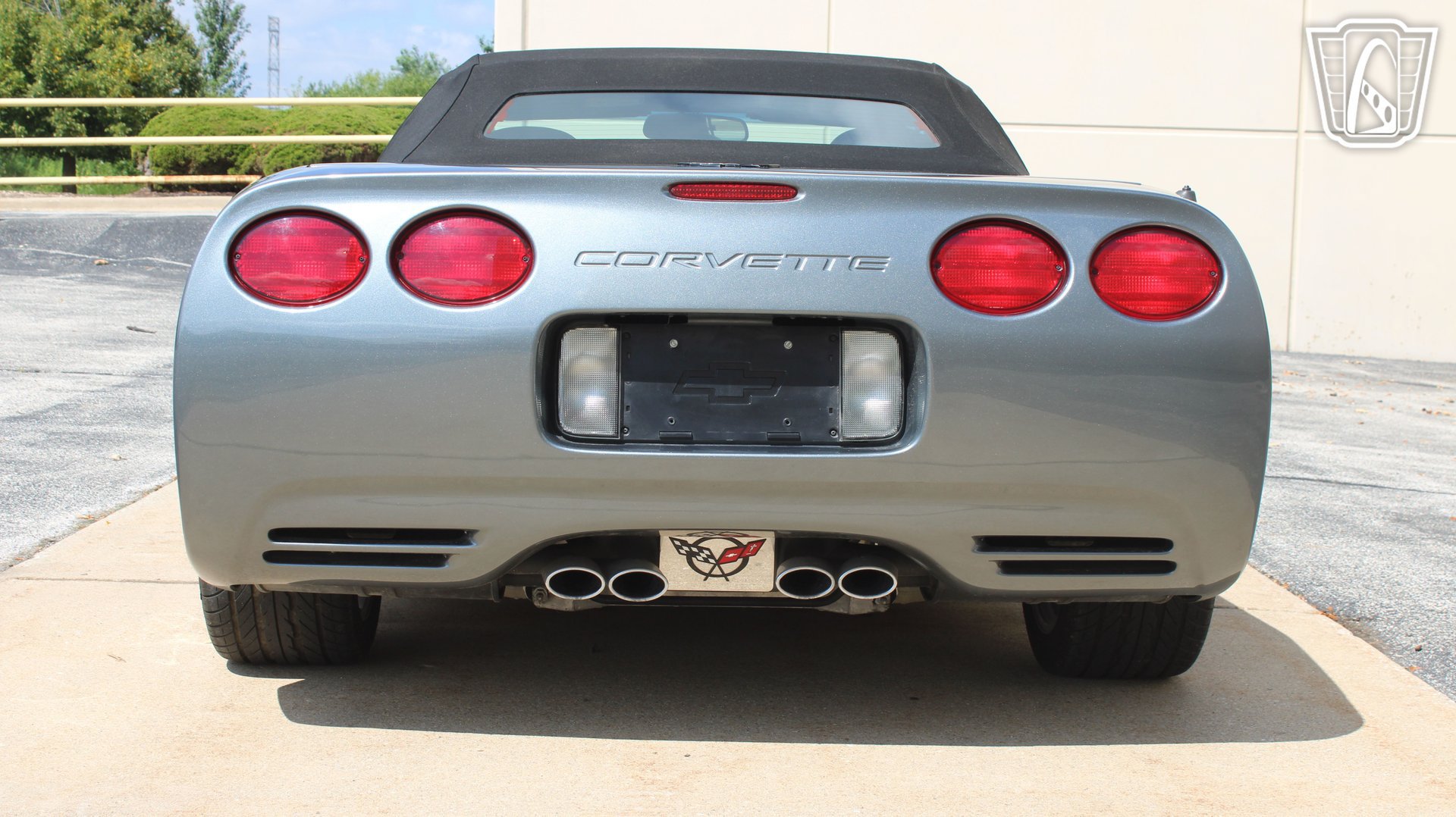 Used 2004 Chevrolet Corvette Convertible w/ Preferred Equipment Group RWD image 8
