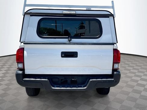 Used 2022 Toyota Tacoma SR RWD image 7