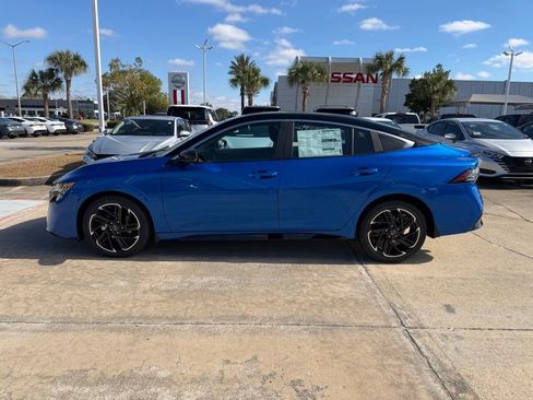 New 2026 Nissan Sentra SR w/ SR All Weather Package FWD image 2