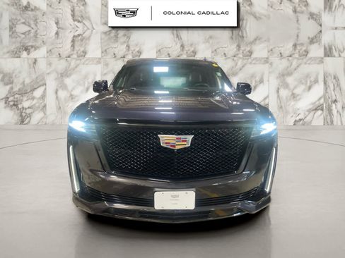 Used 2023 Cadillac Escalade Sport Platinum w/ LPO, Floor Liner Package image 2