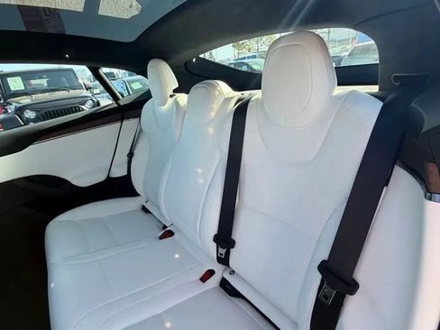 Used 2026 Tesla Model S AWD/4WD image 8