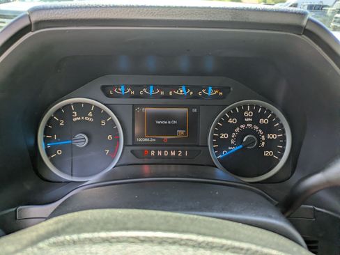 Used 2017 Ford F150 XLT w/ Equipment Group 301A Mid AWD/4WD image 19