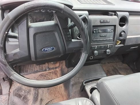 Used 2011 Ford F150 XL w/ Trailer Tow Pkg RWD image 4