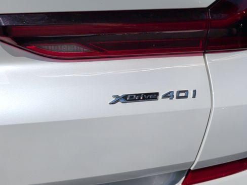 Certified 2023 BMW X6 xDrive40i w/ Executive Package AWD/4WD image 11