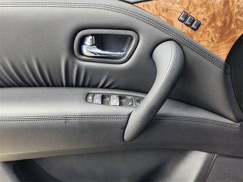 Used 2022 Nissan Armada SL w/ Captain's Chairs Package image 23